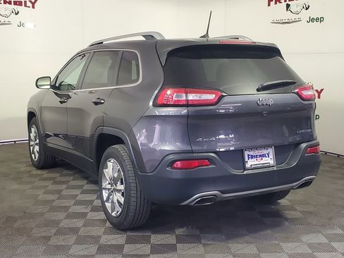 Used 2016 Jeep Cherokee Limited AWD/4WD image 4