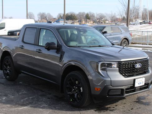 New 2026 Ford Maverick Lariat w/ Black Appearance Package image 9