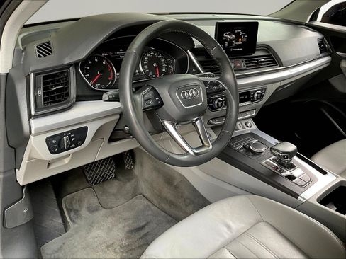 Used 2019 Audi Q5 2.0T Premium w/ Convenience Package AWD/4WD image 17