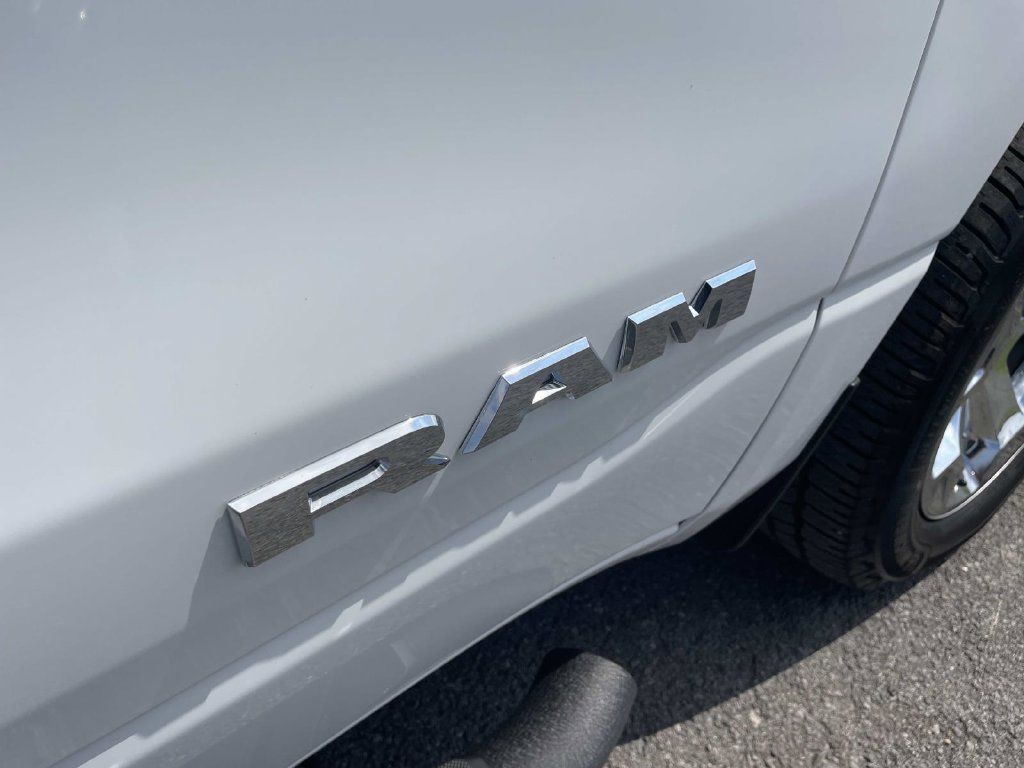 Used 2019 RAM 1500 Big Horn AWD/4WD image 33