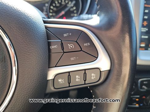 Used 2021 Jeep Compass Latitude w/ Driver Assistance Group FWD image 13