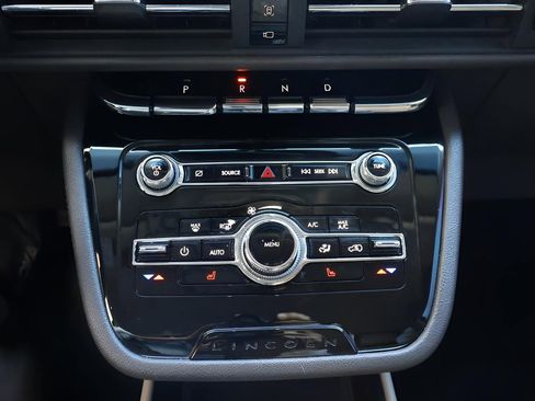 Used 2022 Lincoln Corsair Reserve image 24