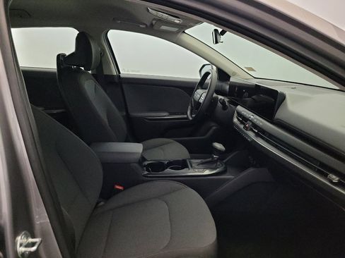 Used 2025 Kia K4 FWD image 21