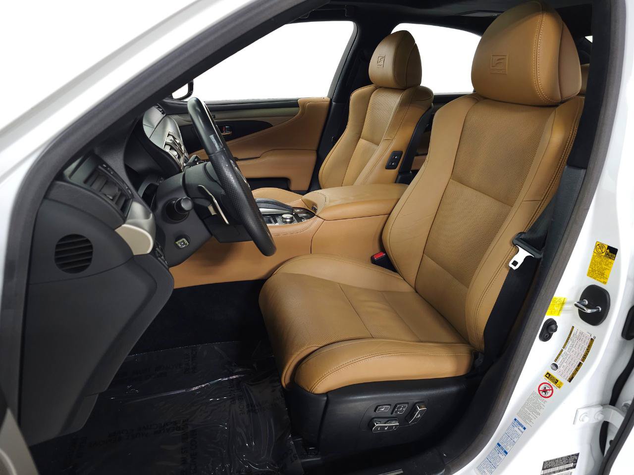 Used 2015 Lexus LS 460 AWD w/ F Sport Package image 14