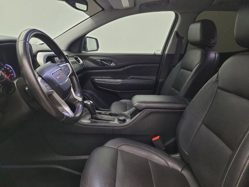 Used 2019 GMC Acadia SLT w/ Black Edition image 17