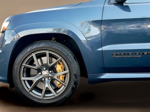 Used 2020 Jeep Grand Cherokee Trackhawk AWD/4WD image 16