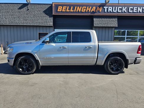 Used 2022 RAM 1500 Limited w/ Body-Colour Bumper Group AWD/4WD image 2