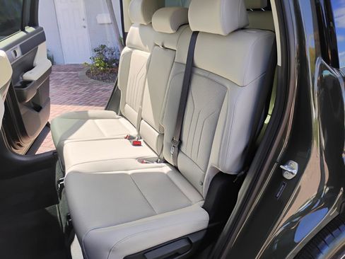 Used 2024 Hyundai Santa Fe SEL image 41