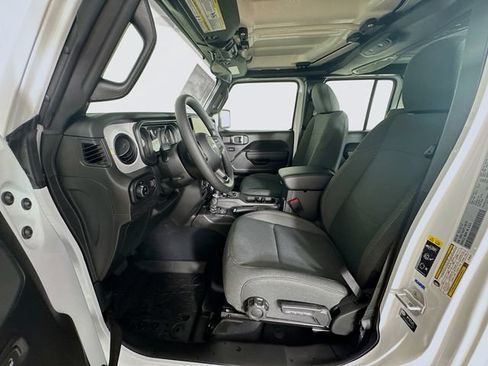 New 2026 Jeep Gladiator Sport AWD/4WD image 22