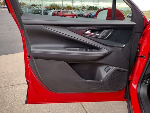 Used 2024 Chevrolet Blazer EV LT image 21