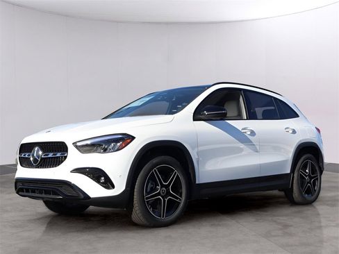 New 2026 Mercedes-Benz GLA 250 4MATIC image 3