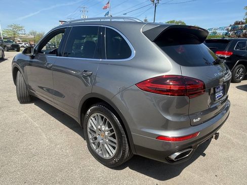 Used 2017 Porsche Cayenne AWD/4WD image 6