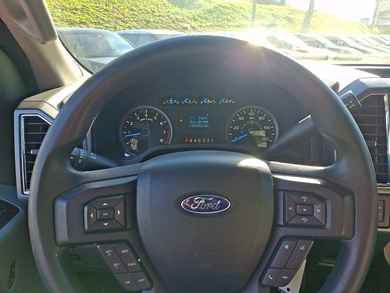 Used 2015 Ford F150 XLT AWD/4WD image 15