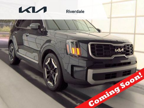 Used 2025 Kia Telluride S FWD image 1