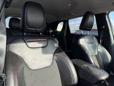 Used 2020 Jeep Cherokee Trailhawk w/ Cold Weather Group image 7