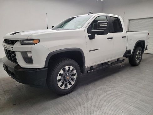 Used 2022 Chevrolet Silverado 2500 Custom w/ Custom Value Package RWD image 2