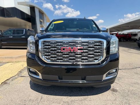 Used 2019 GMC Yukon Denali w/ Denali Ultimate Package AWD/4WD image 2