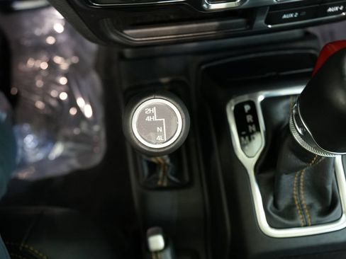 Used 2022 Jeep Wrangler Unlimited Sahara AWD/4WD image 13