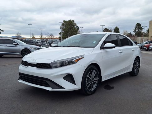 Used 2022 Kia Forte LXS image 7