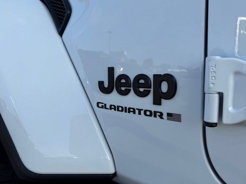 Used 2025 Jeep Gladiator Sport AWD/4WD image 35