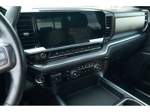 Used 2024 Chevrolet Silverado 3500 High Country w/ High Country Premium Package AWD/4WD image 24