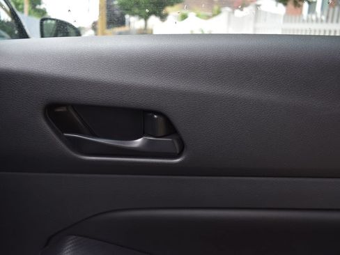 Used 2025 Nissan Altima 2.5 SV FWD image 24