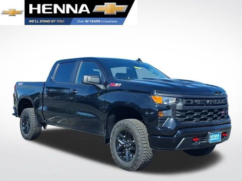 New 2026 Chevrolet Silverado 1500 Custom Trail Boss AWD/4WD image 1
