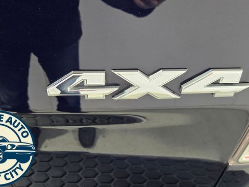 Used 2018 RAM 1500 Laramie w/ Convenience Group image 39