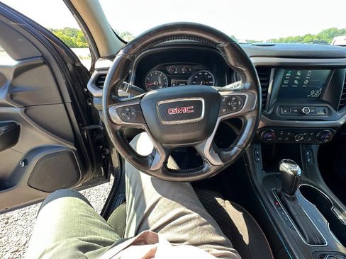 Used 2017 GMC Acadia SLE w/ Driver Alert Package I AWD/4WD image 19