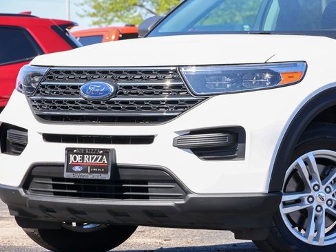 Certified 2023 Ford Explorer XLT w/ Class IV Trailer Tow Package AWD/4WD image 13