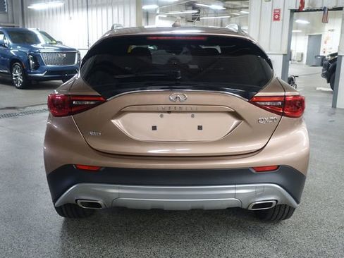 Used 2019 INFINITI QX30 AWD image 6