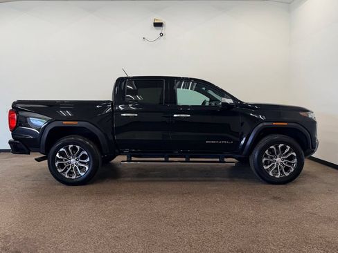 Used 2023 GMC Canyon Denali AWD/4WD image 6