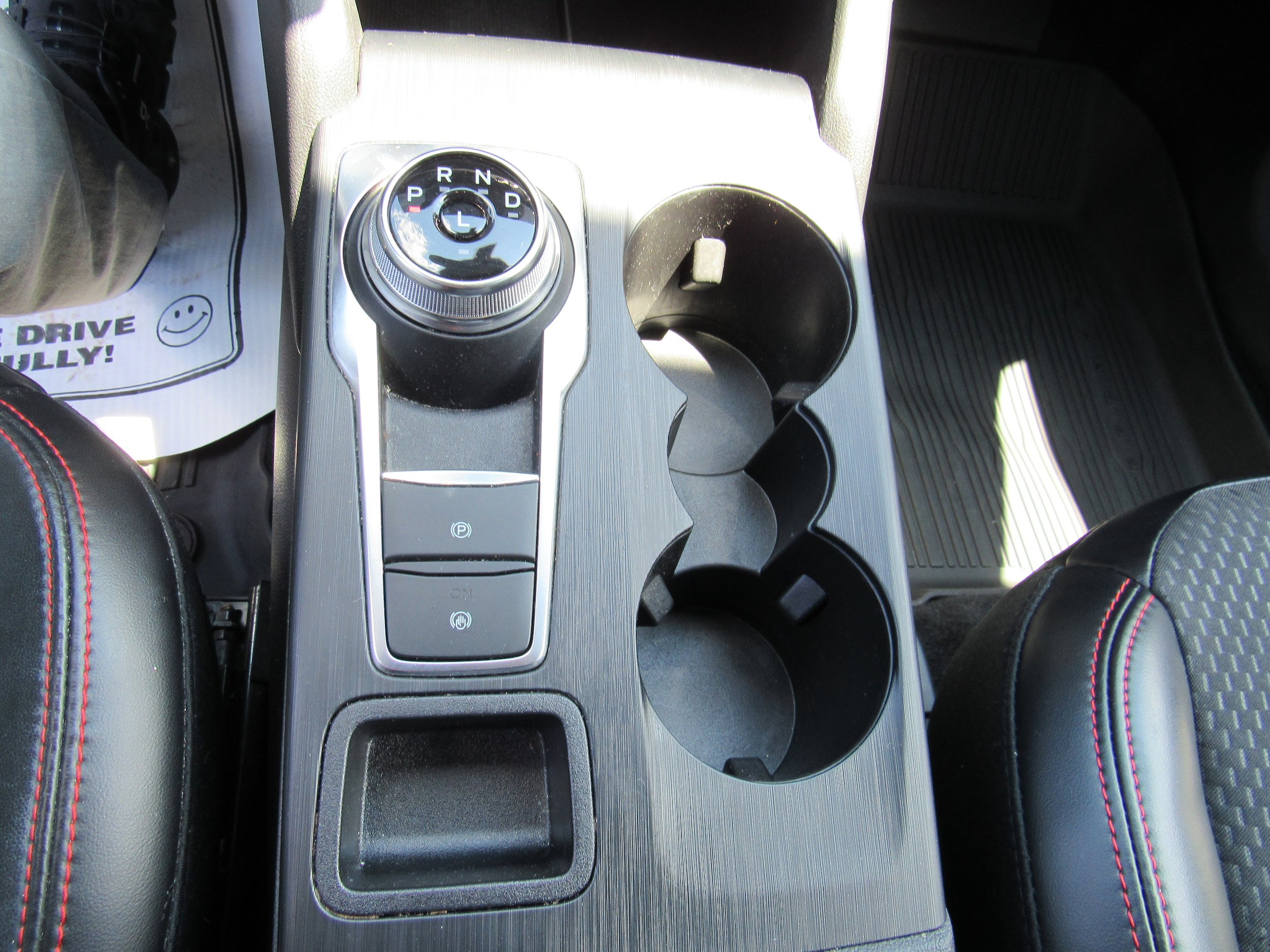 Used 2024 Ford Escape ST-Line w/ Tech Pack #1 AWD/4WD image 23