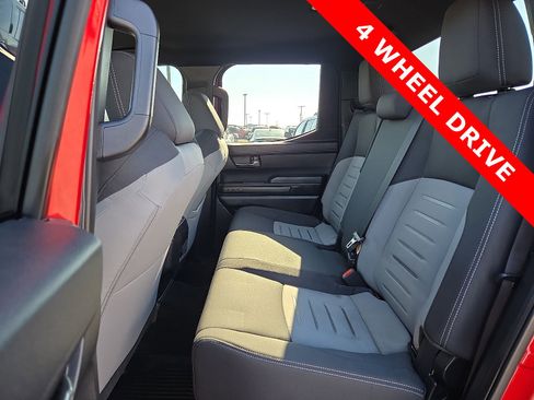 Used 2025 Toyota Tacoma TRD Sport image 10