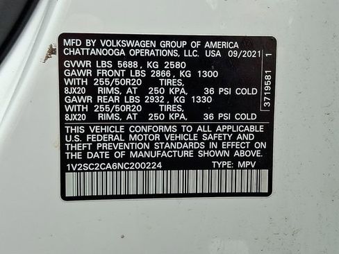 Used 2022 Volkswagen Atlas Cross Sport SEL R-Line AWD/4WD image 27