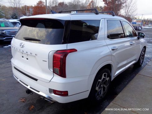 Used 2021 Hyundai Palisade Calligraphy image 3