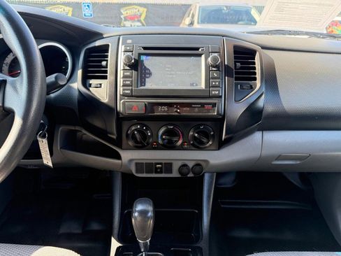 Used 2013 Toyota Tacoma 2WD Access Cab image 31