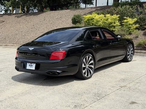 Used 2024 Bentley Flying Spur Azure image 7