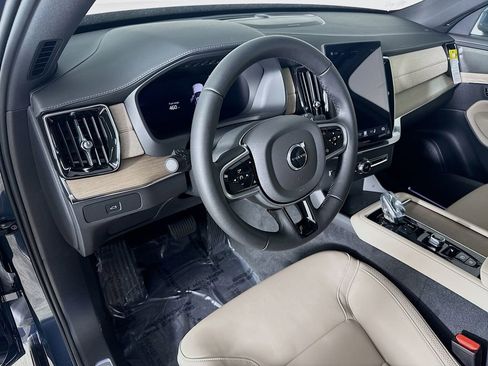 New 2026 Volvo XC90 B6 Plus w/ Protection Package Premier image 9