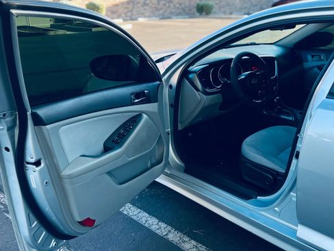 Used 2014 Kia Optima LX image 10