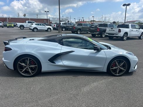 Used 2022 Chevrolet Corvette Stingray Preferred Conv w/ Z51 Performance Package RWD image 4