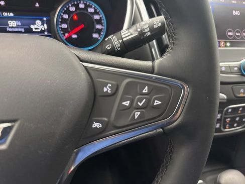 Used 2024 Chevrolet Equinox LT FWD image 12