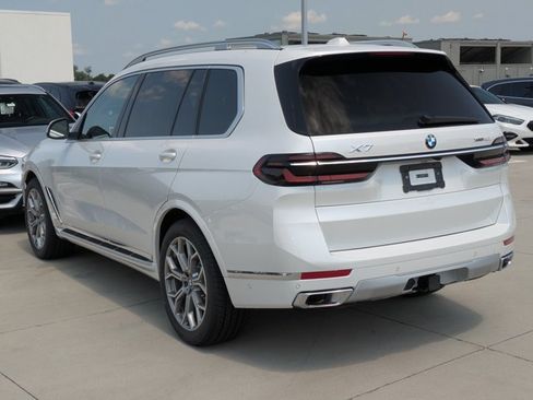 New 2027 BMW X7 xDrive40i AWD/4WD image 9