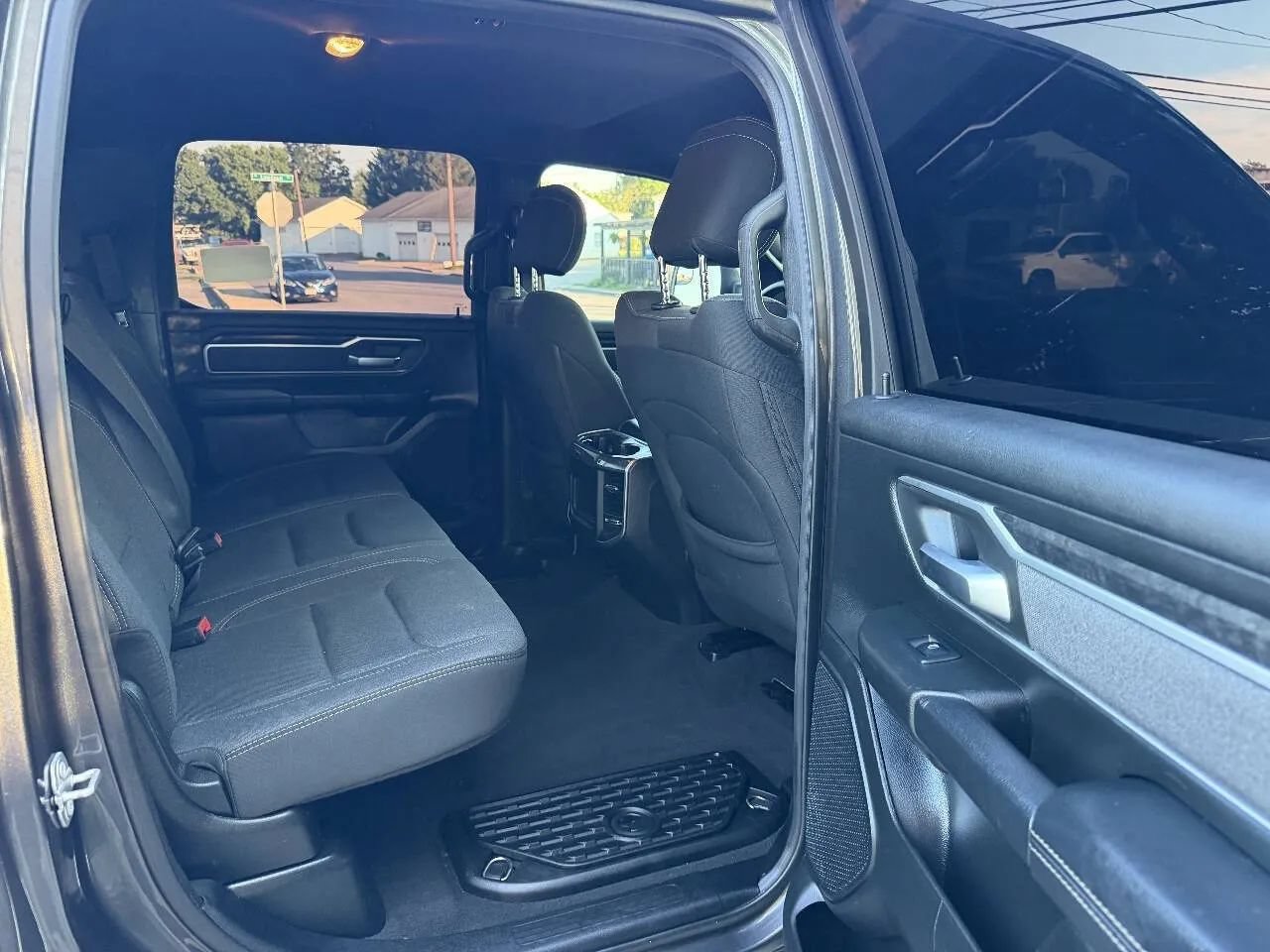 Used 2019 RAM 1500 Big Horn AWD/4WD image 35