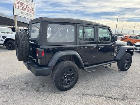 Used 2019 Jeep Wrangler Unlimited Sport image 6