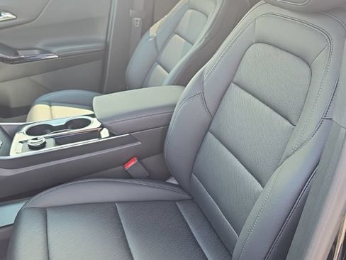 New 2027 Chevrolet Equinox LT w/ Convenience Package II AWD/4WD image 14