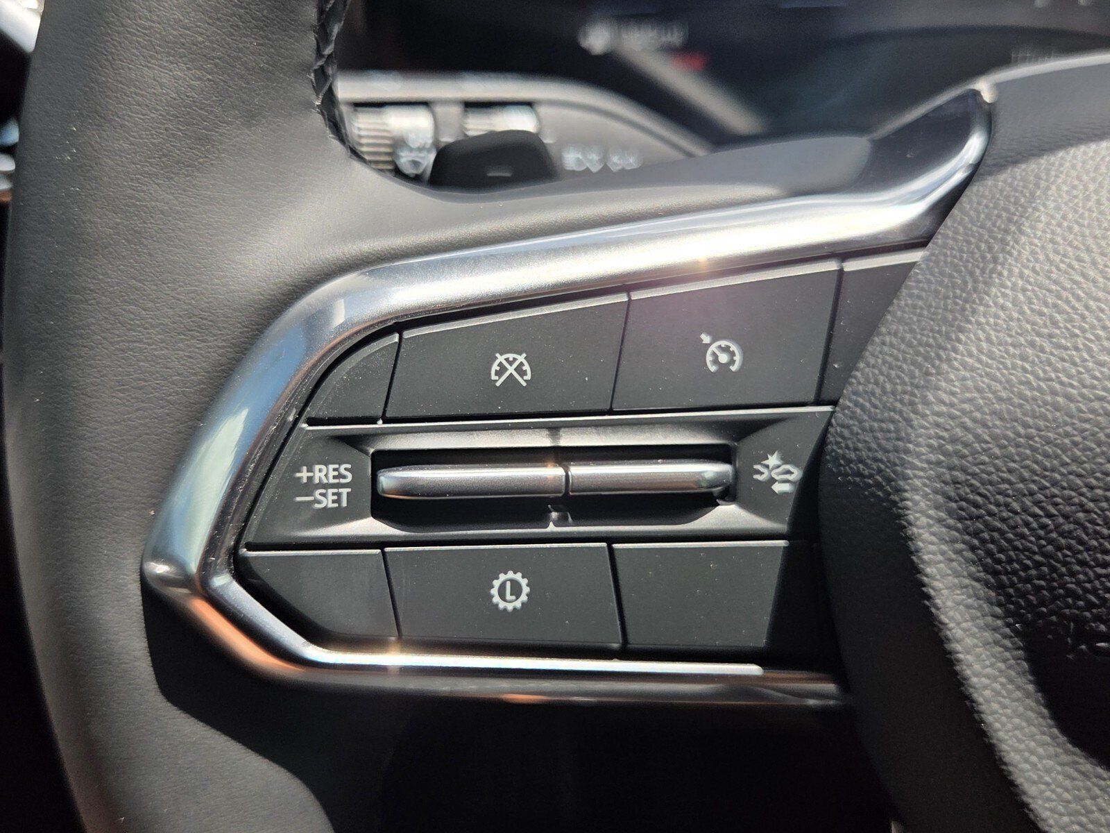 New 2027 Chevrolet Equinox LT FWD image 13