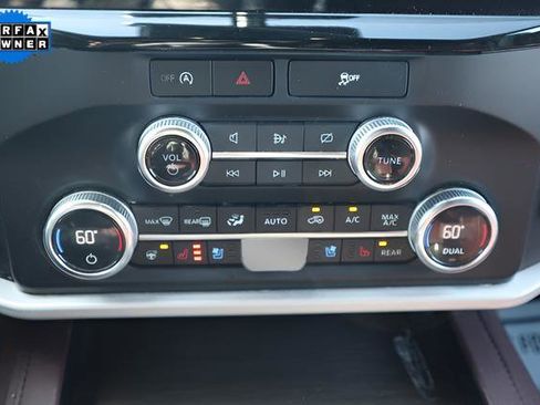 Used 2023 Ford Expedition Limited image 16