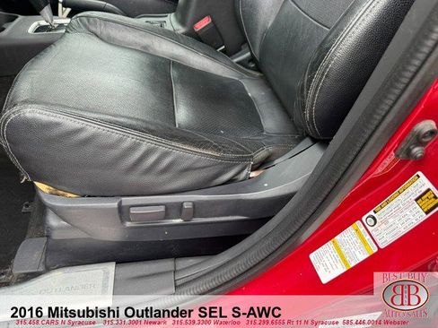 Used 2016 Mitsubishi Outlander SEL image 17