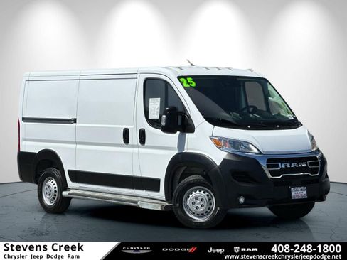 Used 2025 RAM ProMaster 2500 w/ U-Haul Equipment Group FWD image 1